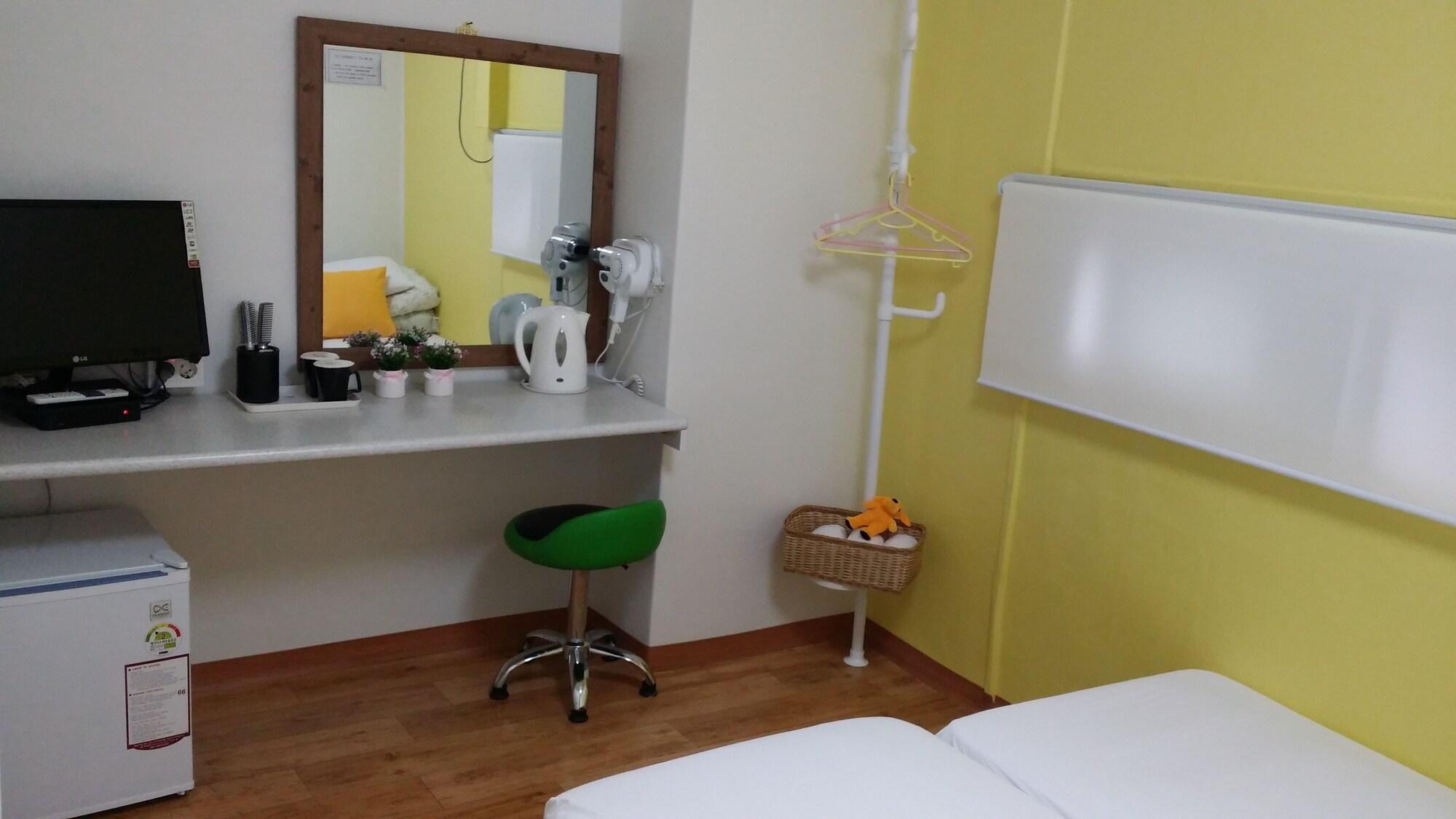 Hostel Metro Сеул Екстериор снимка